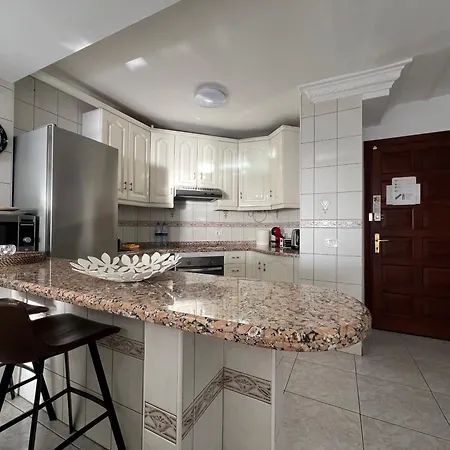 Paloma Sunset Apartment *